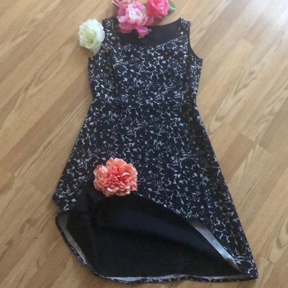 Ann Taylor Dresses & Skirts - ANN TAYLOR 💝Gorgeous Dress💝